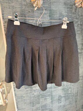Vuori Halo Performance Skirt Skort Size L Charcoal Heather Stretch Pull On